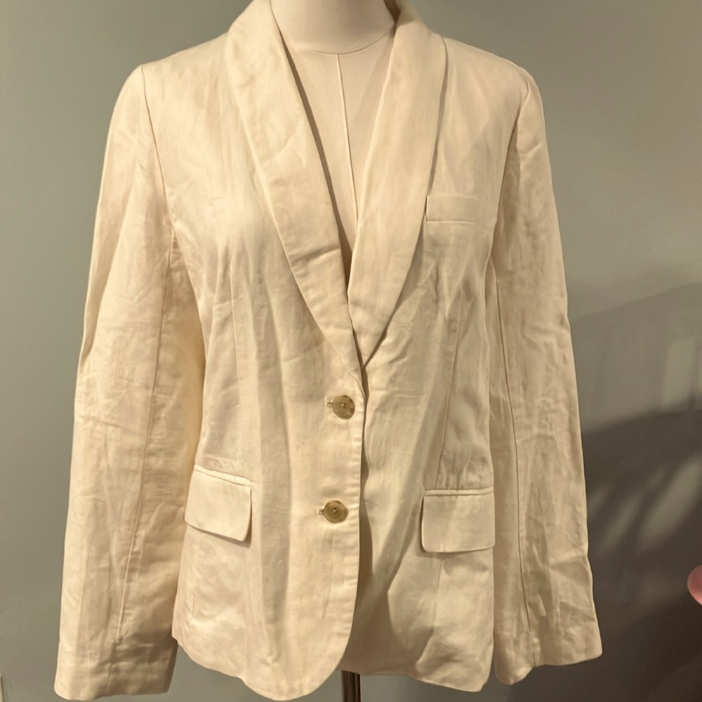 Like new ivory linen blazer